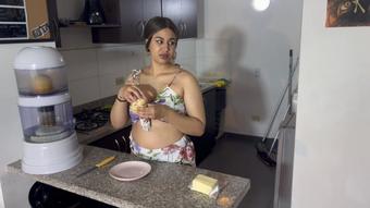STANDARD VE dirty maid spits on my food - March 29, 2023 (Colombianbigass)
