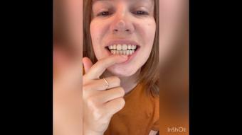 tour of my mouth - November 01, 2022 (maggierosexo)