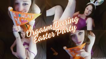 Orgasm During Easter Party (Lizzymaestro)