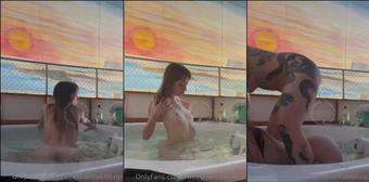 sweetkiarita666vip 02 01 2023 2732109998 Jugando en el jacuzzi.. estaba muy muy caliente el agua jaJj y se sentia muy rica como me  (sweetkiarita666vip)