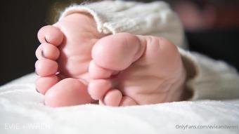 evieandwren 04 09 2021 2211752605 Dont you love the way my soles look in these  It really shows off my cute toes and high ar (evieandwren)