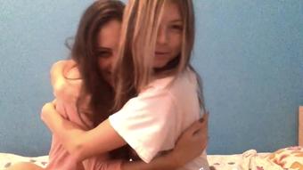 Carolina Abril and Gina Gerson at home (Gina Gerson Real)