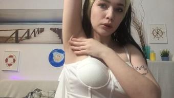 Showing and teasing my armpits (Nizy_Soft)