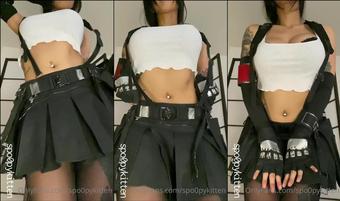 spo0pykitten 21 09 2020 934222780 a very wiggly Tifa says good morning to all the respectful kings and queens out there  (spo0pykitten)