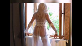 Stokings tease (Mistress Saida)