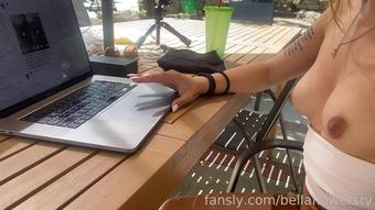 bellaflowerstv-2022-05-28-at-21-23 Fansly (Bella Flowers 🌸 ) (bellaflowerstv)