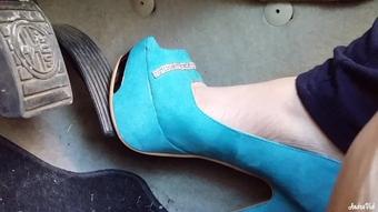 Jessica Smith Pedal Pumping Amp Hig Heels (Jessica Smith)