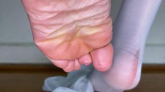 White Nylons Pink High Heels Removal (Pink Foxx)