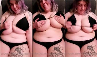 fuckmepepperoni 06 07 2021 2075945070 Tiny tiny bikini  (fuckmepepperoni)
