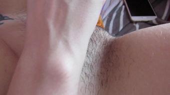 Cuteblonde666 Feather Teasing My Hairy Pussy (cuteblonde666)