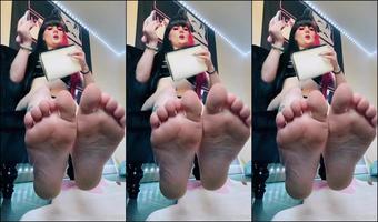xxlittlefootxx 2023-11-20 at 02-24 Fansly (Goddess Vyle) (xxlittlefootxx)