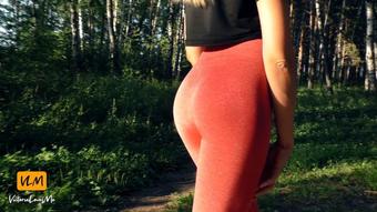 Girl walks in yoga pants and gives BJ - Aug 5, 2019 (VictoriaLovesMe)