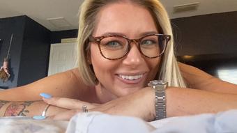 Wub Your Tiny Dicky (LauranVickers)