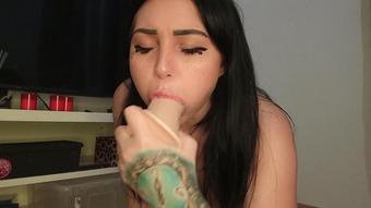 Hot And Messy Blowjob (Xena Highvoltage)
