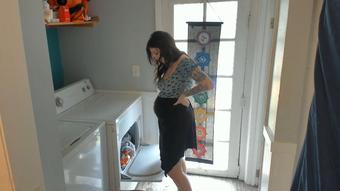 Taking Advantage of Stuck Pregnant Mom (Kelly Payne)