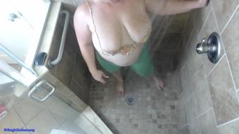 Getting Soaked in Shower - December 27, 2015 (paypeaches)